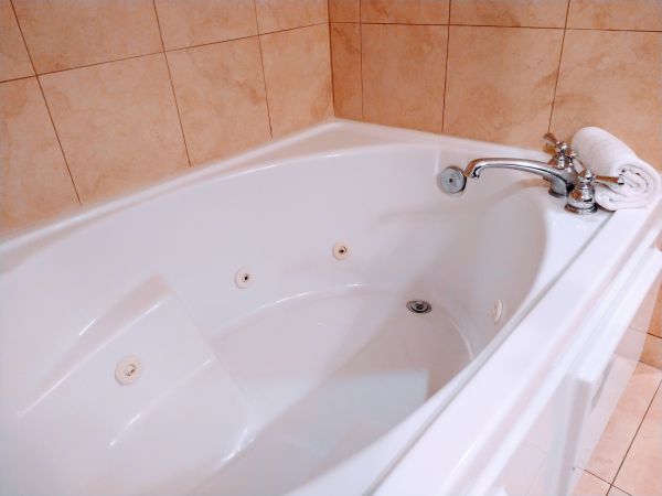 Acrylic Tub Installation in Somerset